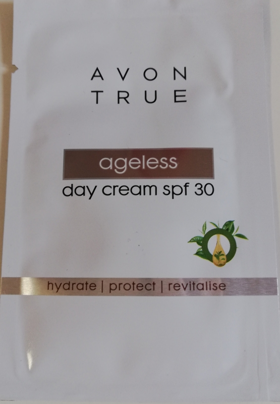 AVON True Ageless Tagescreme LSF 30 - PROBE